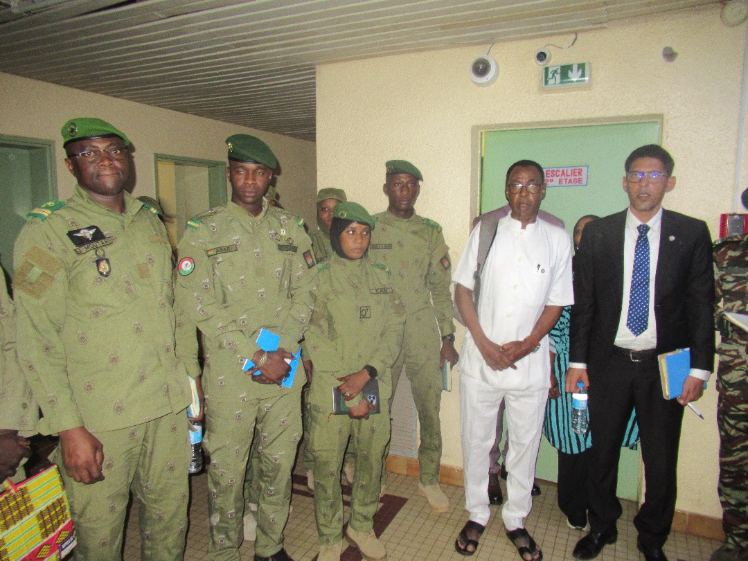Visite des jeunes officiers de la 8ème promotion de l’école d’Administration Militaire et Technique (EANT) à la CNSS.